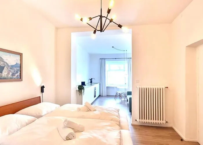 Rosa With Parking Historic Center Apartment Merano